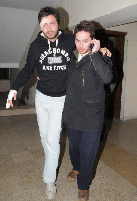 Trafik Kazası Yapan Muhabirler Silahla Vuruldu