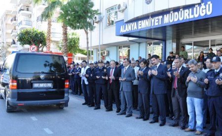 Trafik kazasında ağır yaralanan polis, 7 günlük mücadelesini kaybetti