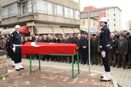 Trafik Polisi İsmail Usta, Son Yolculuğuna Uğurlandı