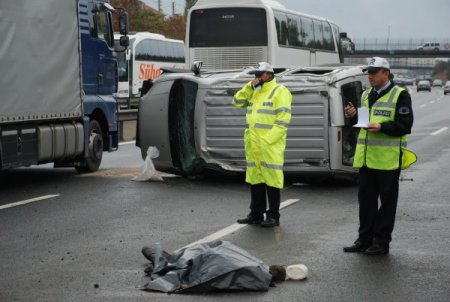 Trafik polisin zor anı: Telefonda ölen kişiyi söyleyemedi