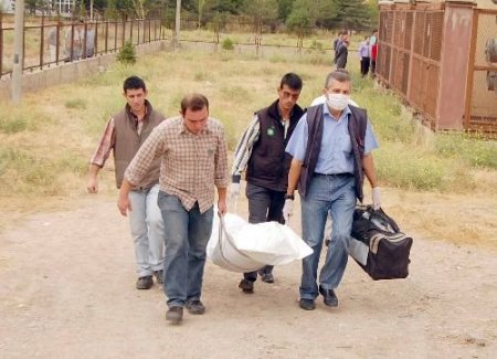 Trafodan Tel Almaya Çalışan Hurdacı, Elektriğe Kapılarak Hayatını Kaybetti