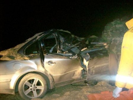 Traktöre Arkadan Çarpan Otomobilde Bulunan Emekli Öğretmen Hayatını Kaybetti