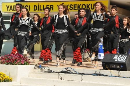 Trakya Üniversitesi'nde Bahar Şenlikleri Başladı