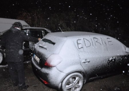 Trakya’ya yılın ilk karı yağdı