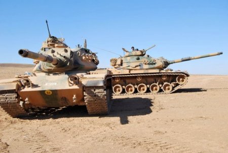 TSK, Suriye'nin Kobani sınırında askeri tatbikat gerçekleştirdi