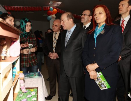 TÜBİTAK Araştırma Projeleri Yarışması Sergisi açıldı