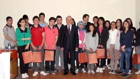 TÜBİTAK yarışmasında dereceye giren projeler ödüllendirildi