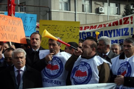 Tüdemsaş’taki Ücret Anlaşmazlığı Sürüyor