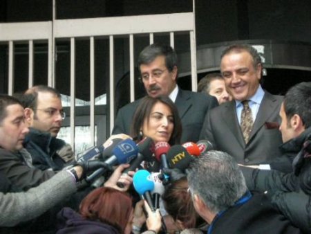 Tuğluk: Kürt Kimliğinden Dolayı Ayrımcılığa Maruz Kaldık