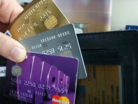 Tüketici Dernekleri Bddk'nın Kart Aidatı Önerisini 'fantezi' Buldu