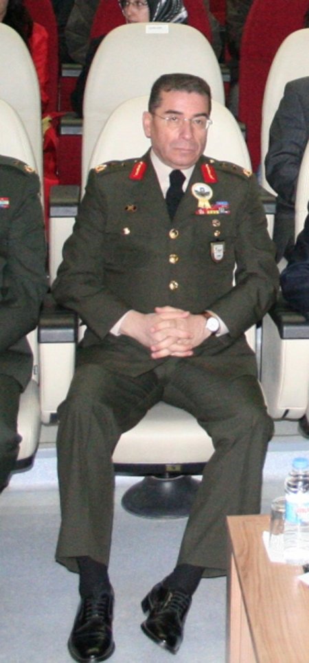 Tümgeneral Berkay Turgut'un Evinde Arama Yapılıyor