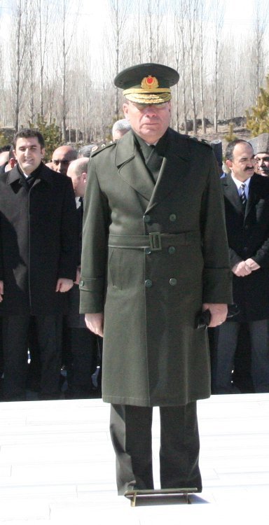 Tümgeneral Berkay Turgut'un Evinde Arama Yapılıyor