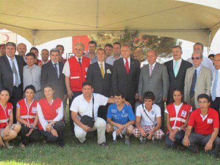 Tümişad'dan Türk Kızılayı'na Yardım