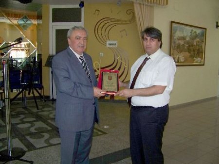 Tümşad Gazi Ve Şehit Ailelerini Yemekte Buluşturdu