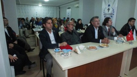 Tümsiad'dan 'Etkili Konuşma ve Hitabet' semineri