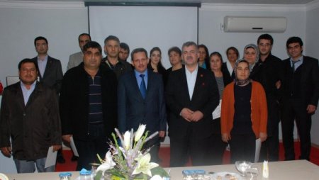 TÜMSİAD’ta girişimcilik kursunu tamamlayanlar sertifikalarını aldı