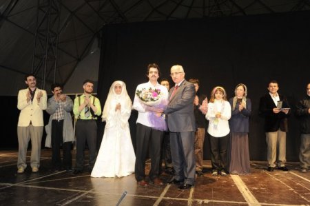 Tuna Boyu, Çanakkale'de sahnelendi