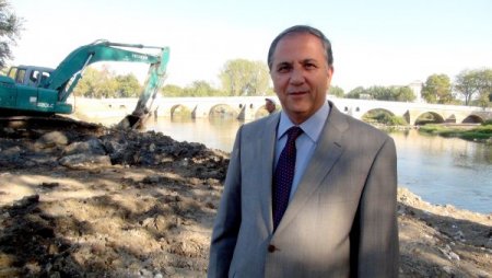 Tunca Nehri'nin yatağı sel ve taşkınlara karşı temizleniyor