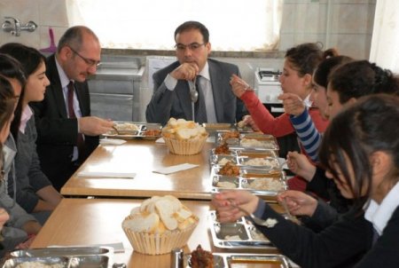 Tunceli Vali Yardımcısı Yonsuz, okulları denetledi