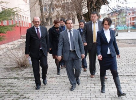 Tunceli Vali Yardımcısı Yonsuz, okulları denetledi