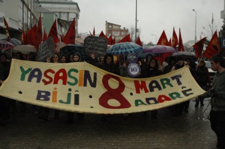 Tunceli'de Kadın Yürüyüşü