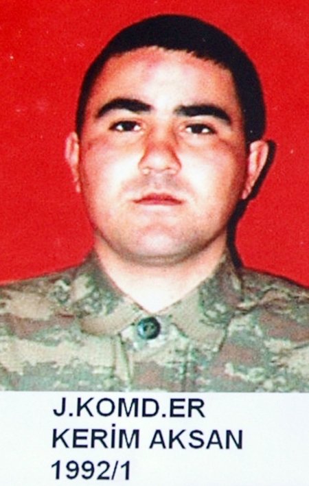 Tunceli'de kalp krizinden ölen asker Tarsus'ta toprağa verildi