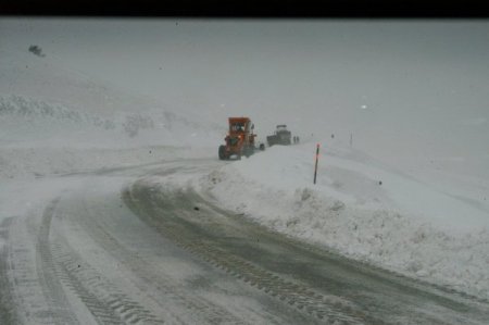 Tunceli'de Kar Yağışı Sebebiyle 98 Köy Yolu Ulaşıma Kapandı