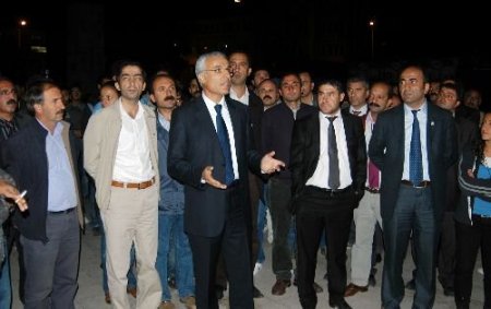 Tunceli'de Polisin Belediye Misafirhanesinde Yaptığı Arama Protesto Edildi