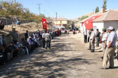 Tunceli'de şehit olan Cuma Karadavut'un memleketi Yozgat'ta yas var