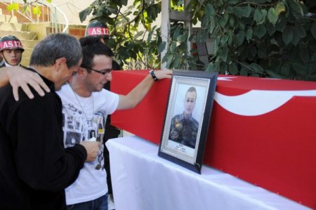 Tunceli'de şehit olan komanda er Mustafa Akar, Samsun'da toprağa verildi