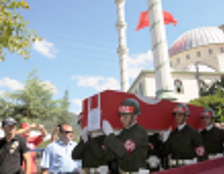 Tunceli'de şehit olan komanda er Mustafa Akar, Samsun'da toprağa verildi