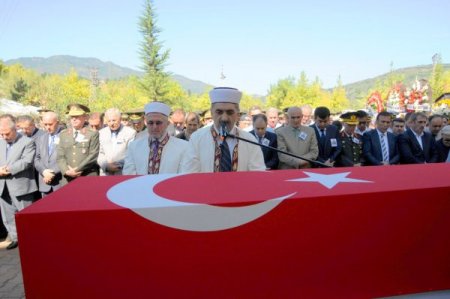 Tunceli'de şehit olan komanda er Mustafa Akar, Samsun'da toprağa verildi
