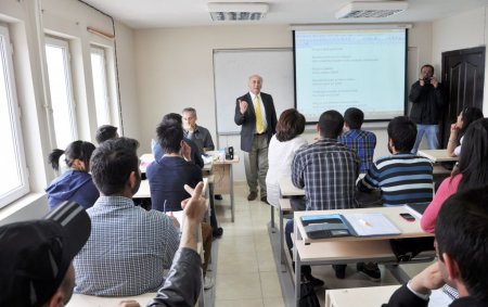 Tunceli'de Zaza Dili ve Edebiyatı Bölümü'ne yoğun ilgi
