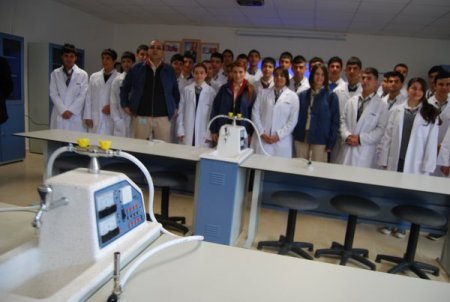 Tüpraş’ın Batman'da Yaptırdığı Kimya Laboratuvarı Açıldı