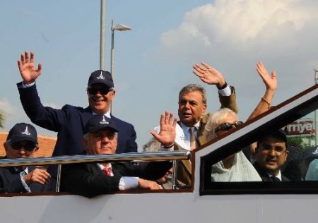 Tur Otobüsleri Tanıtıldı