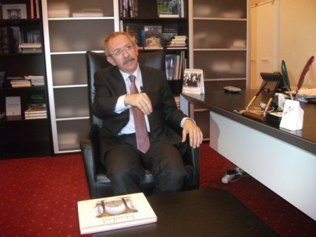 ‘Türbesine gelen Kanuni’ye dua, Hürrem’e beddua ediyor’