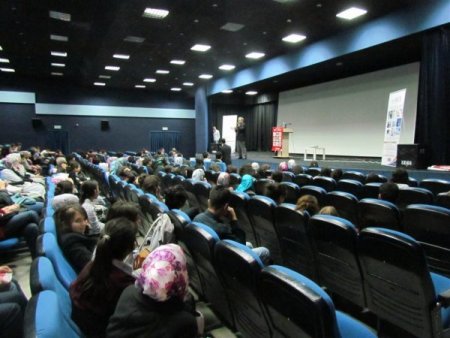 Turgutlu Körfez Dershanesi’nden Motivasyon Semineri