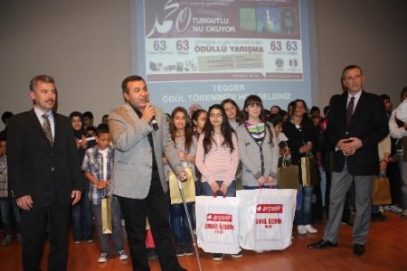 Turgutlu'da 5 bin kişi O (SAV)’nu okudu