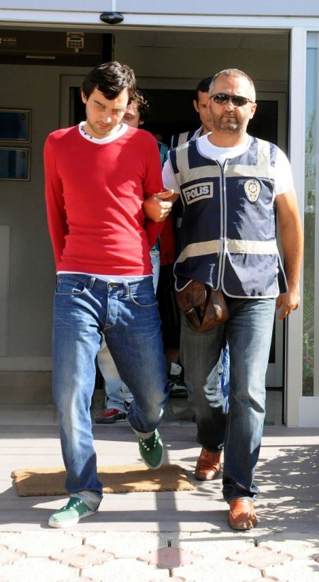 Turist olarak geldiler, suç örgütü kurup hırsızlık yaptılar