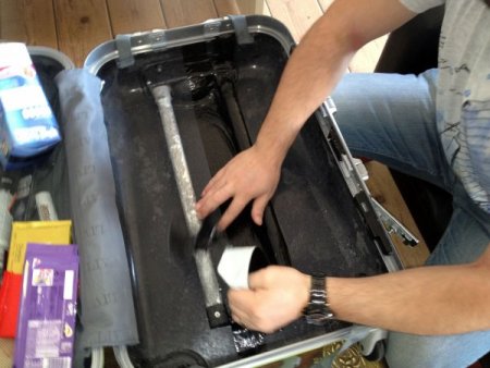 Turistin Valizine Gizlenmiş 30 Bin Uyuşturucu Hap Ele Geçirildi