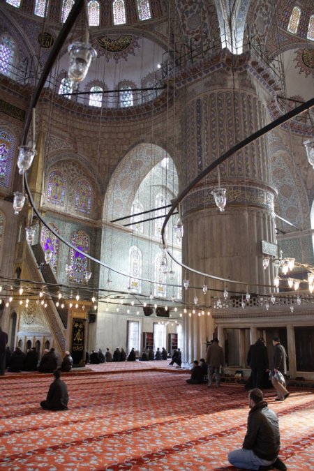 Turistler Sultanahmet’e tek tip kıyafetle girecek