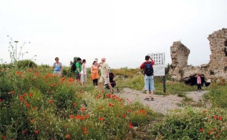 Turistler Toroslar'a düzenlenen botanik turlara büyük ilgi gösteriyor