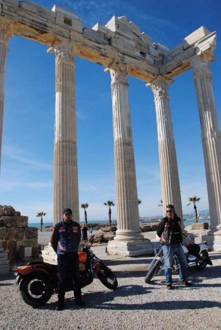Turistlere, Osmanlı'daki akıncılık ruhunu anlatıyorlar