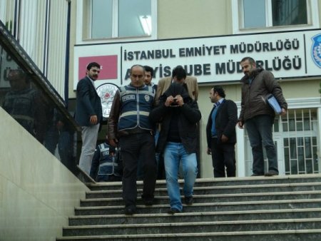 Turistleri dolandırdıkları iddia edilen 39 kişi gözaltına alındı