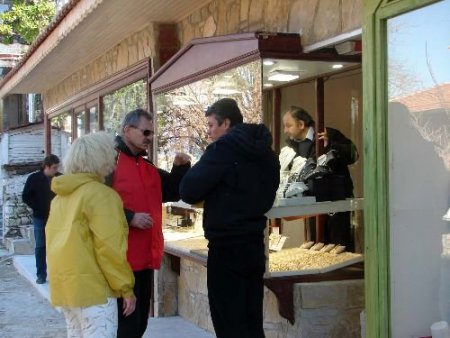 Turistleri Rahatsız Eden Çığırtkanlığın Önüne Vitrin Sistemiyle Geçilecek