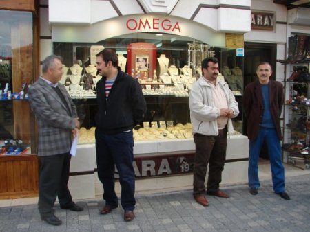 Turistlerin AVM'ne yönlendirilmesi Side'de kuyumculuğu bitirdi