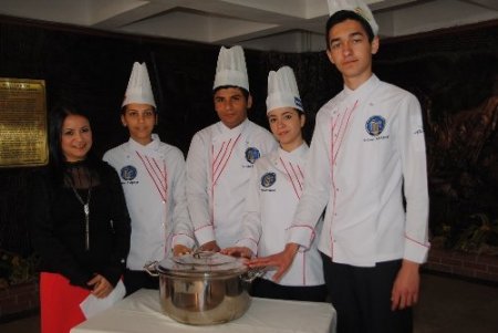 Turizm Haftası tencere üzerinde aşçılık yemini ile başladı