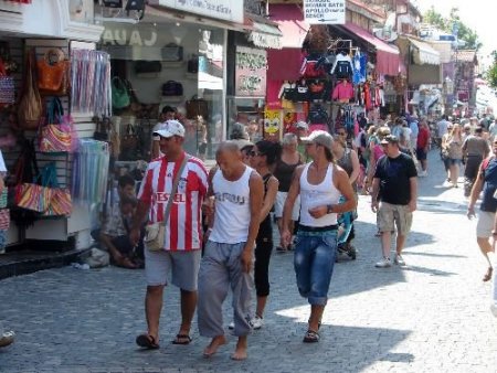 Turizmciler, Ramazan Başında Kaybettikleri Yerli Turistleri Bayramda Geri Kazandı