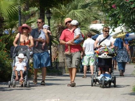 Turizmciler, Ramazan Başında Kaybettikleri Yerli Turistleri Bayramda Geri Kazandı