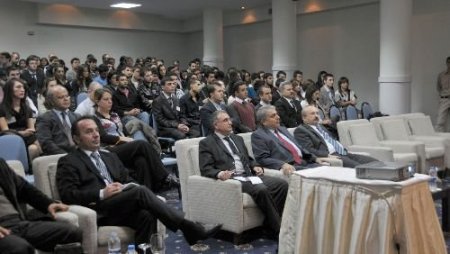Turizmin Kentin Gelişimine Katkısı Panelde Tartışıldı